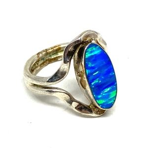 Mexican Iridescent Blue Ring  - Modernist - Size 8.75